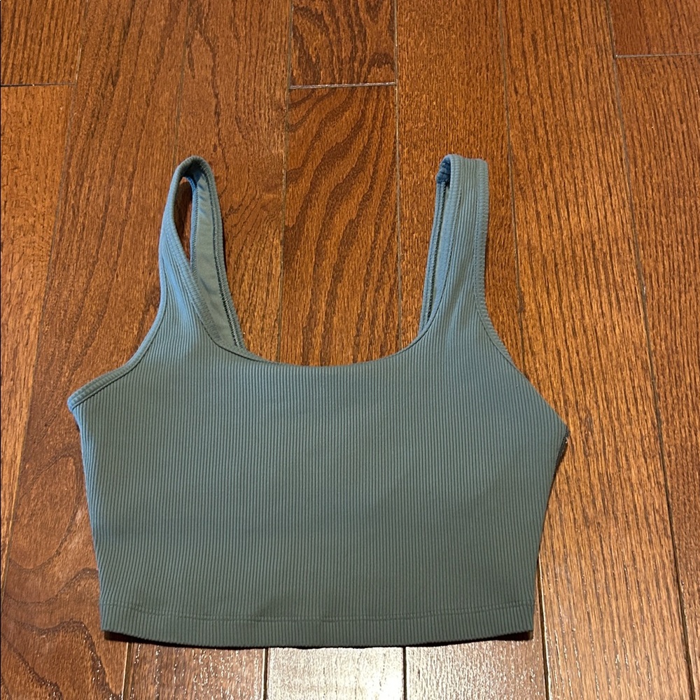 Ladies size s offline by aerie army green ribbed crop workout tank